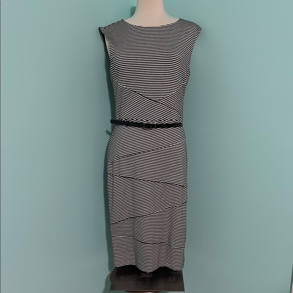 White House Black Market Asymmetrical Tiered Sheath Dress (Black and White)